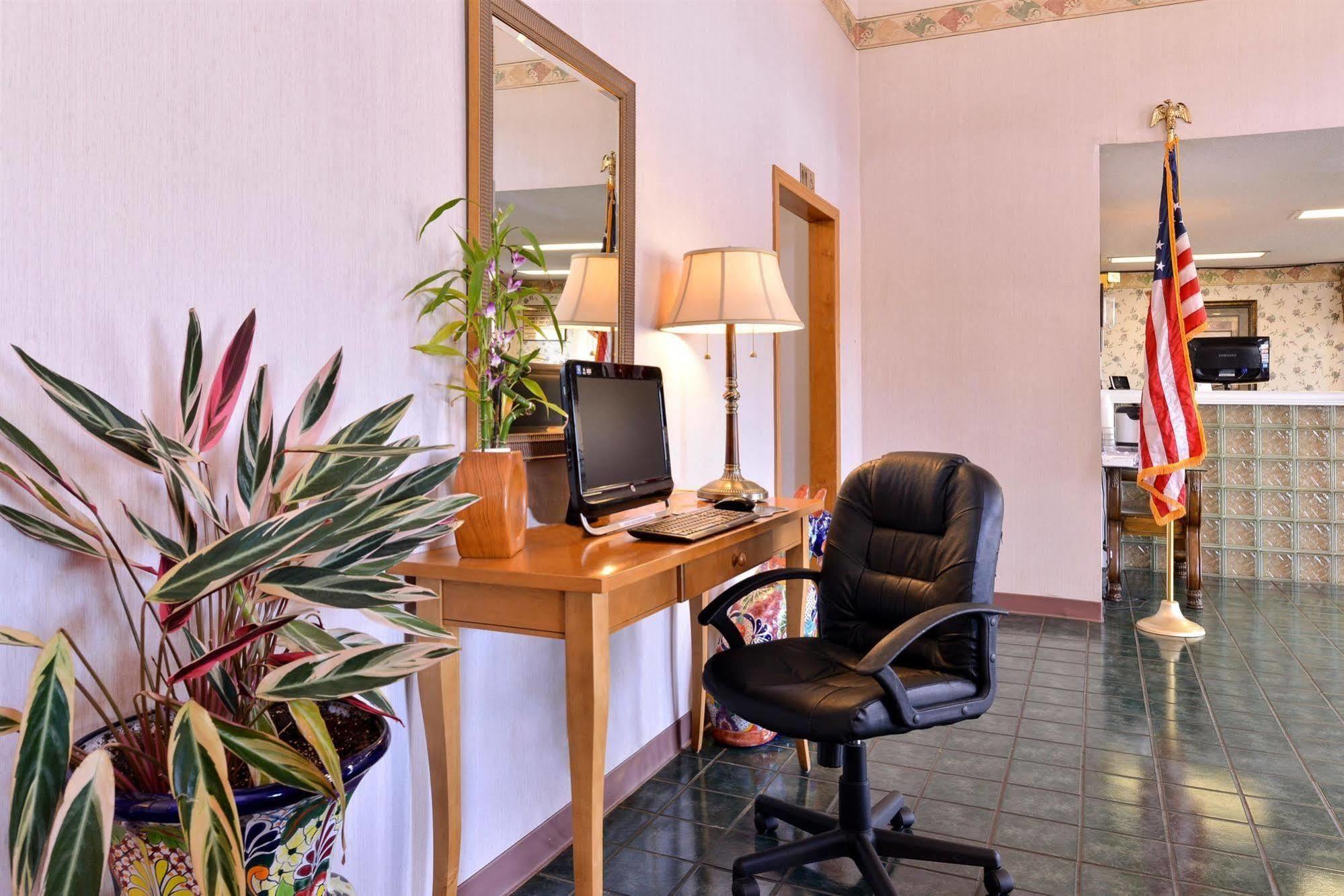 Quality Inn & Suites New Boston Kültér fotó